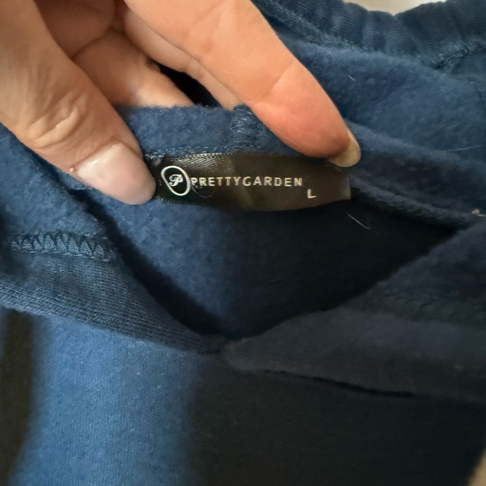 Long length hoodie - Picture 3 of 4